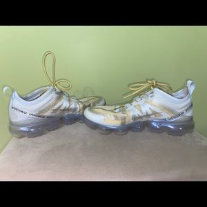 Woman’s vapour max
